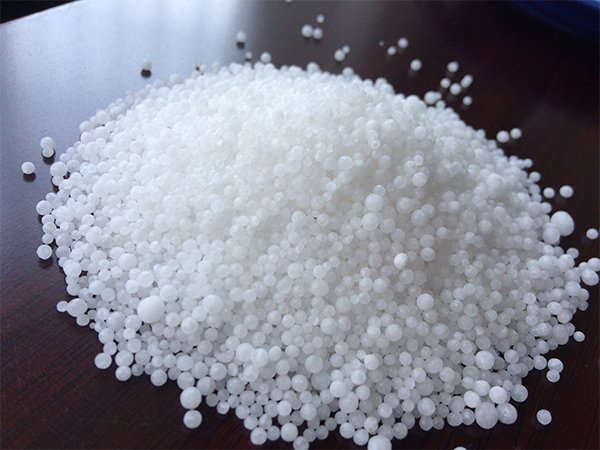 Urea Fertilizer 500 gm